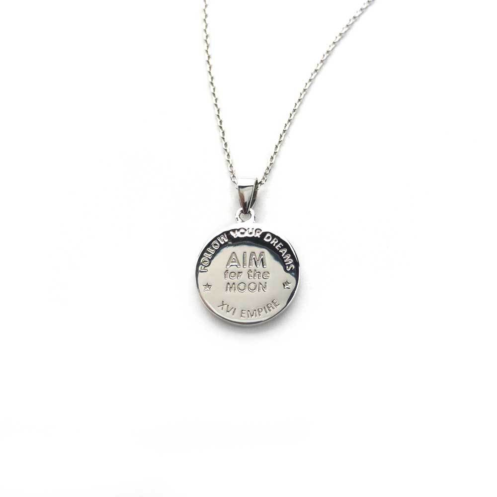 Verso du collier vise la lune, inscription «aim for the moon», follow your dreams, XVI EMPIRE